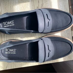 Toms Black and Brown Classic Loafers